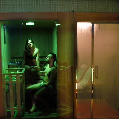 מלון דירות Terminus 4*