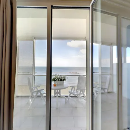 Terminus 4* רימיני