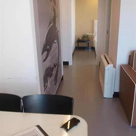 מלון דירות Terminus 4*