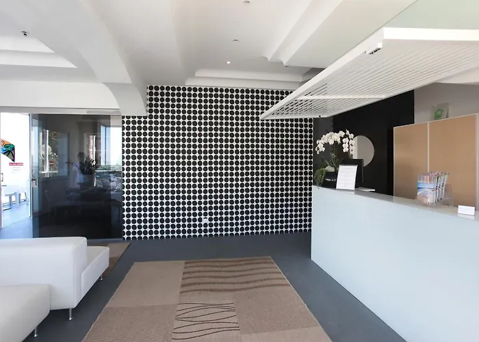 Aparthotel Terminus 4*