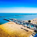 Terminus 4*